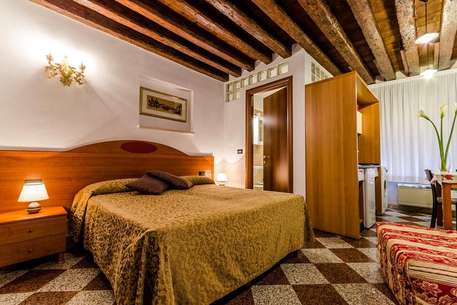 Ariel Silva Hotel Venezia
