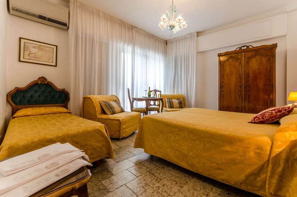 Ariel Silva Hotel Venezia